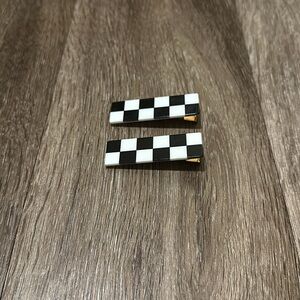 Checkered hair clips